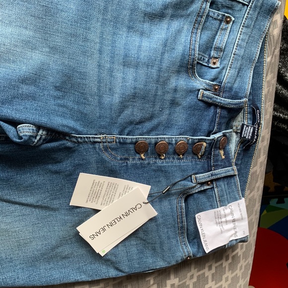 NWT! Calvin Klein Button Fly High Waisted Jeans. - Picture 2 of 5